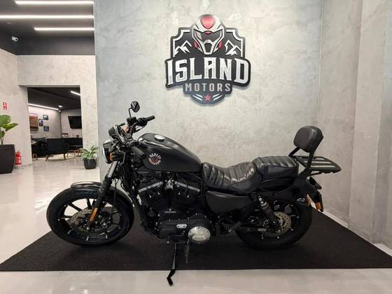 HARLEY-DAVIDSON SPORTSTER IRON 883 
